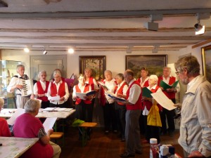 Der Wolfgang Chor lädt zum Mitsingen von Volksliedern ein